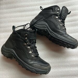 Propet leather up waterproof walking/ hiking boots size 7 1/2 black